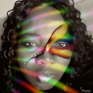 Meet your Posher, Latonya